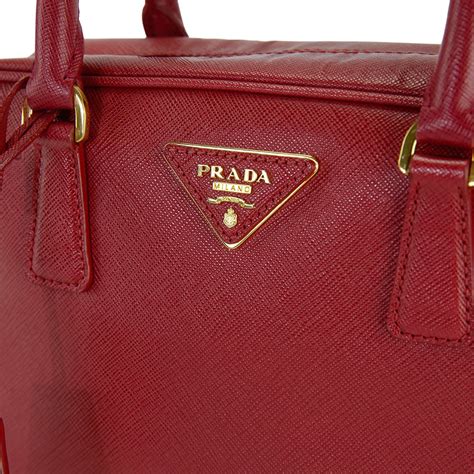 2nd hand prada bags